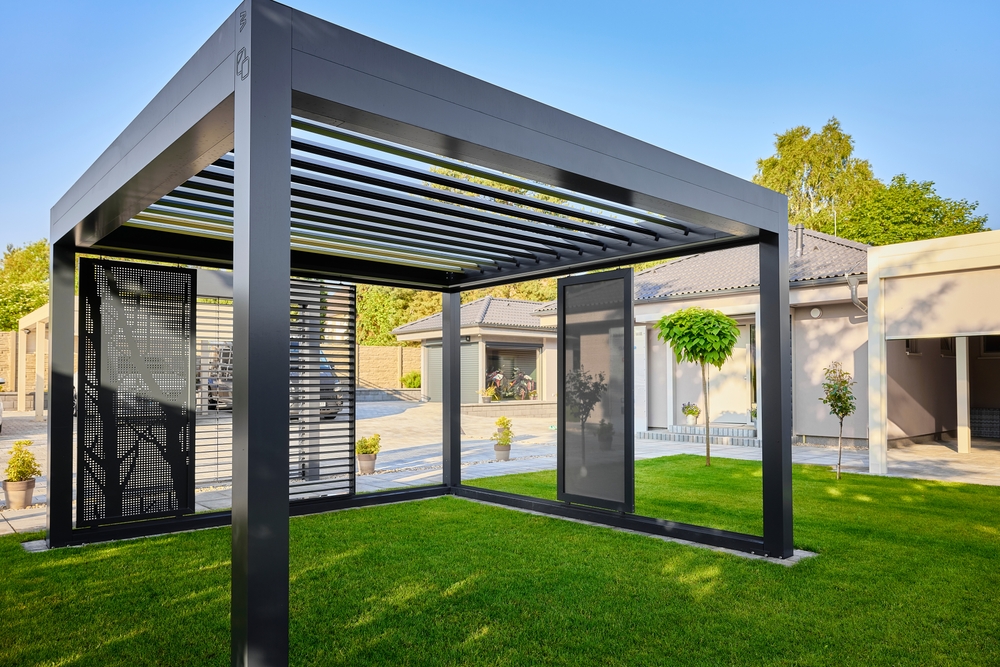 Where Should You Place Your Aluminum Pergola?